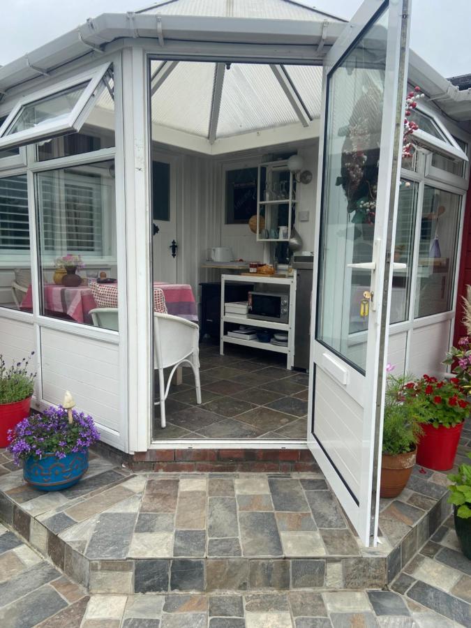 Barrow Harbour Studio Apartment Tralee Eksteriør bilde