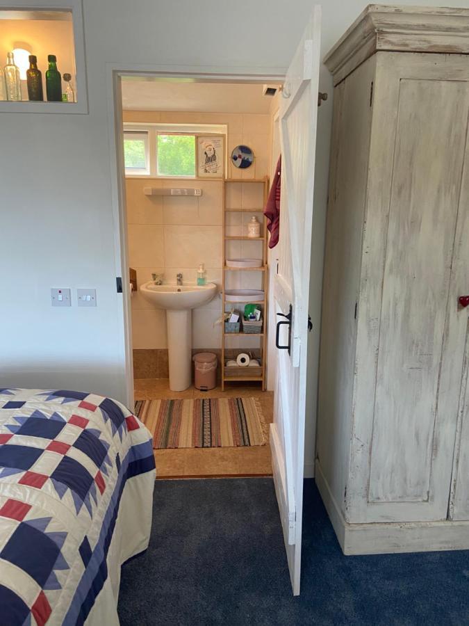 Barrow Harbour Studio Apartment Tralee Eksteriør bilde